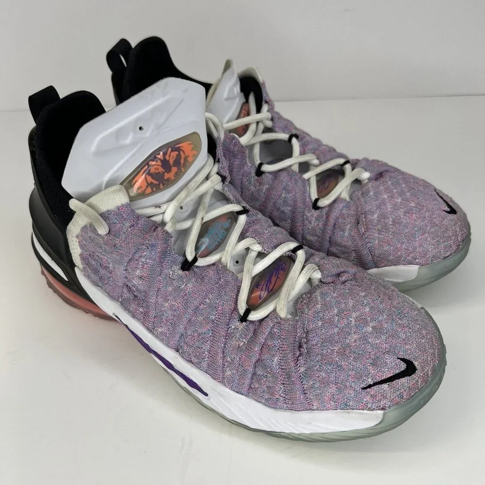 Nike LeBron XVIII 18 Youth Graffiti Pastel and Black Basketball Shoes Size 3.5Y